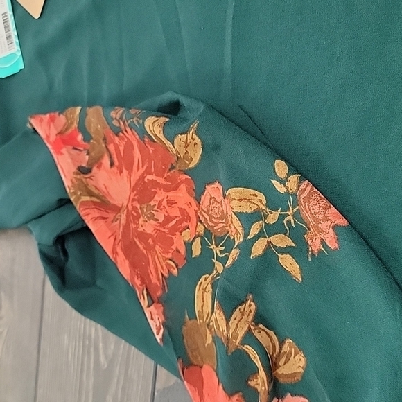 MASON & BELLE CLIP DOT BLOUSE GREEN - Picture 4 of 5